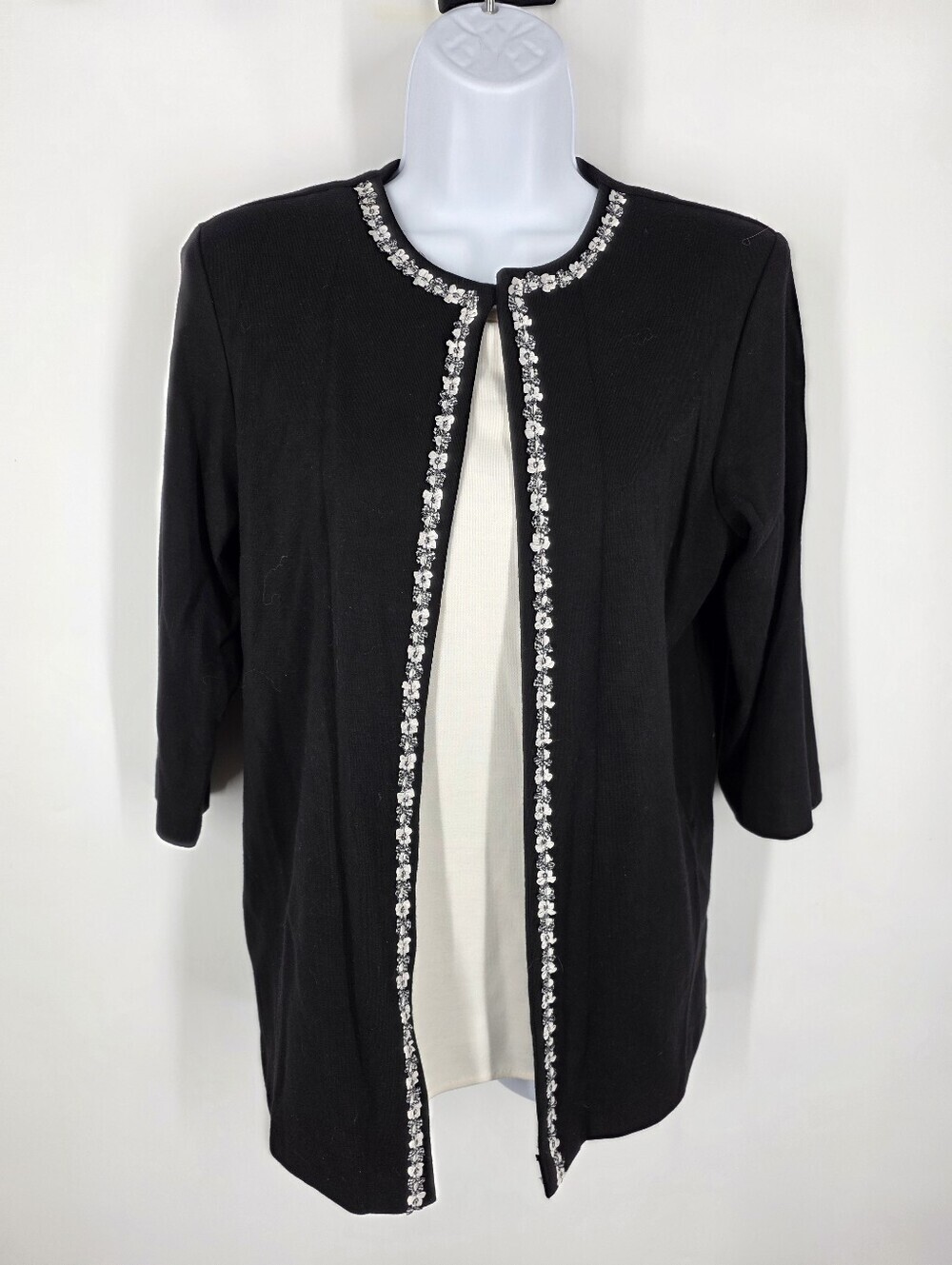 Alfred Dunner Vintage Mock 2-Piece Top Cardigan Size S Black Floral Trim